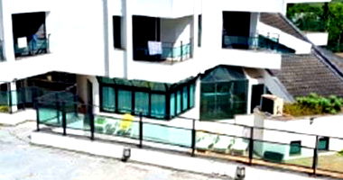 Casa de Alto Padrão com 740m² em Terreno de 1.700m² em Alphaville