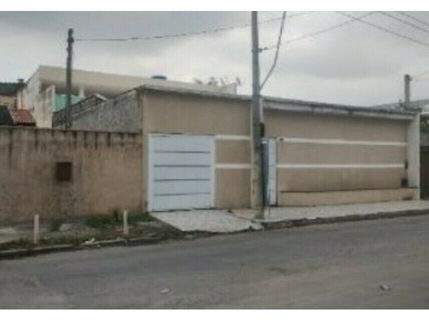 Casa de 416m² com 405m² de terreno em leilão - Éden, São João de Meriti/RJ