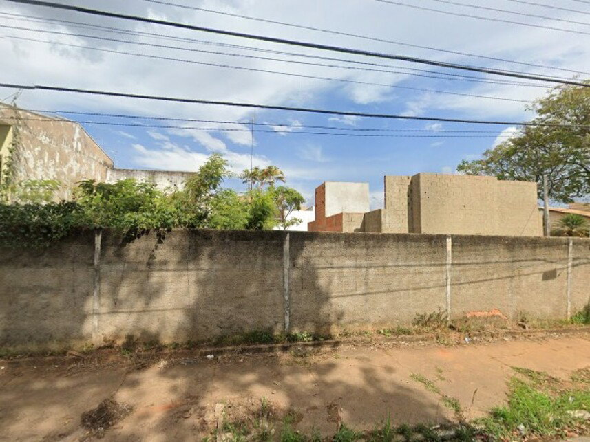 Casa em Leilão com 78m² Construída em Mogi Mirim/SP