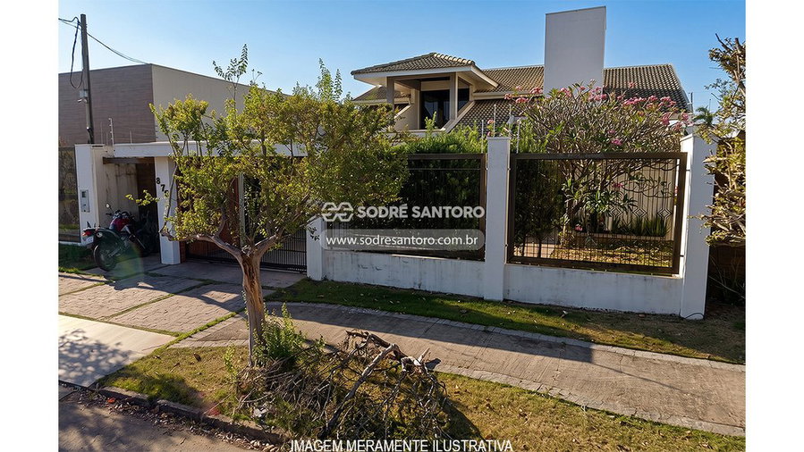 Casa de alto padrão 460m² em Sinop-MT, desocupada