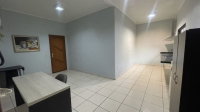 Imóvel Residencial e Comercial com Piscina e Jardim