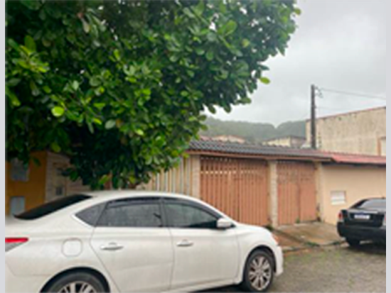 Casa em Itanhaém com 208m² de área construída