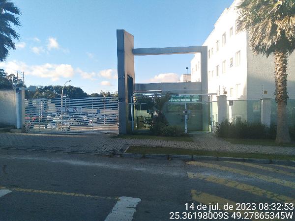 Apartamento com 2 quartos em Curitiba/PR