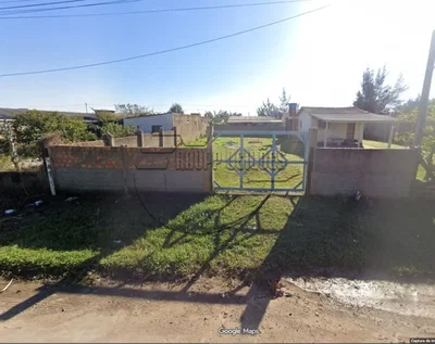Terreno de 300m² no Balneário Magistério
