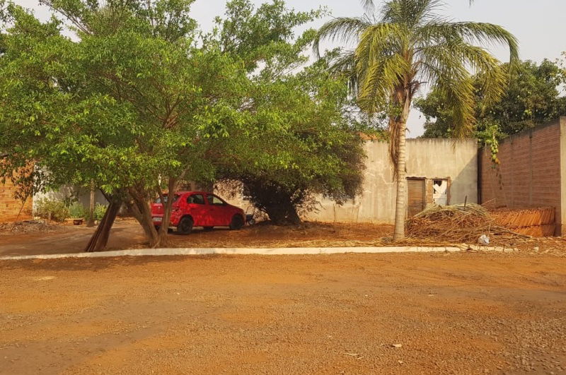 Terreno urbano com benfeitoria em Jataí - Oportunidade única!