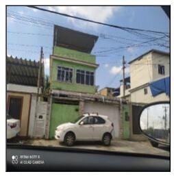 Casa com 3 quartos, 1 banheiro e 1 vaga de garagem