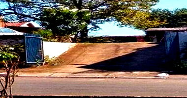 Terreno Urbano com Benfeitoria em Icaraíma/PR - 450m²