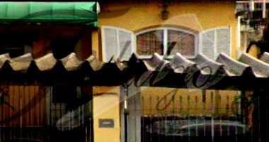 Prédio residencial com 122,40m², terreno regularizado, desocupado