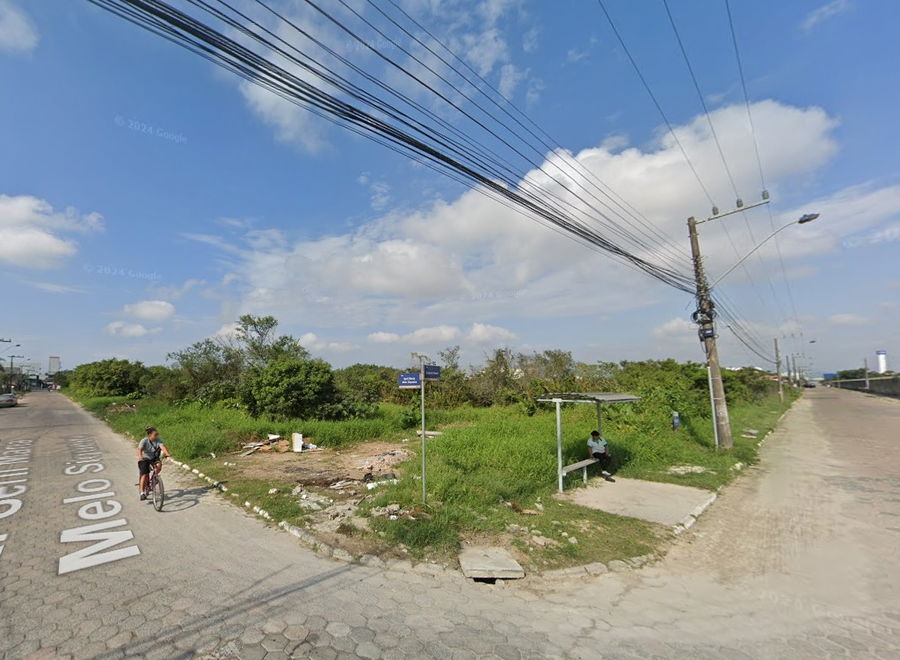 Terreno amplo de 14.814m² em Itajaí, SC, ideal para investimento