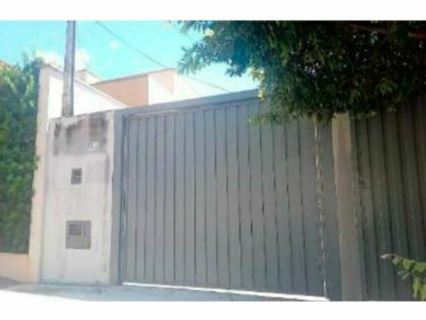 Casa com 129,41m² construídos - Ocupada