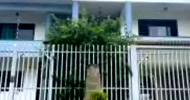 Casa Ocupada com 392m² de Terreno em São Cristóvão