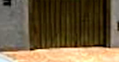 Casa padrão com 3 quartos, 1 banheiro, 2 vagas, área construída 95,68m²