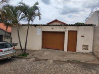 Casa com 39,3m² e 260m² de terreno em Divinópolis/MG