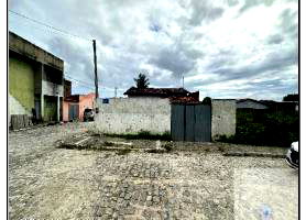 Casa com 2 quartos e 2 banheiros, 79.95m²