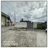 Casa com 2 quartos e 2 banheiros, 79.95m²