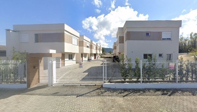 Casa em Condomínio 69 m² com Box - Sulbrasileiro