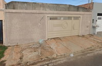 Casa com 59,57m², 250m² de terreno, ocupada