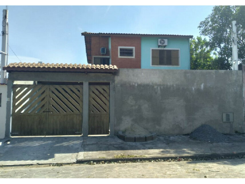 Casa com 204,13m² construída, 264m² de terreno, ocupada