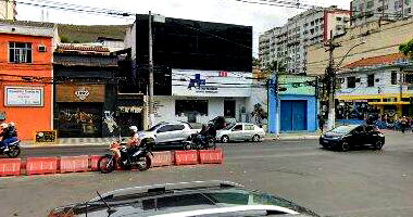 Sítio com 10,87 hectares - Prédio e terreno