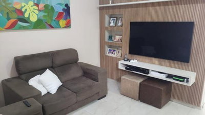 Casa em condomínio fechado com 3 quartos e 2 banheiros
