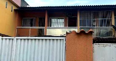 Casa com 2 Quartos e 1 Vaga em Trindade