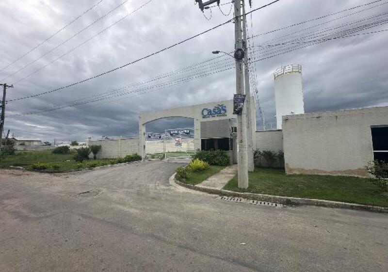 Casa com 2 quartos em condomínio, 51,6 m²