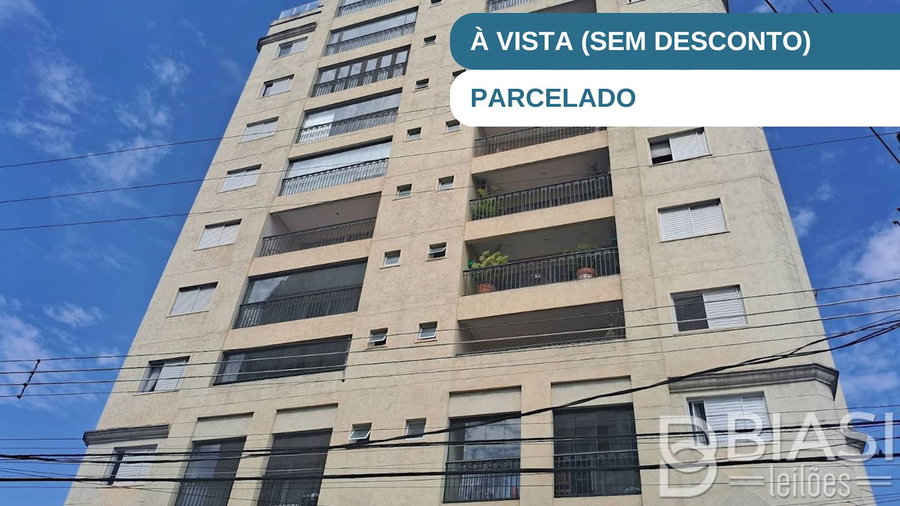Apartamento Duplex com 4 vagas e depósito acessório
