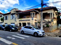 Casa com Terreno de 305m² no Centro de Campo Belo/MG