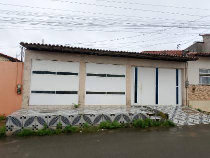Casa com 2 quartos, 1 banheiro e 113 m² de área construída