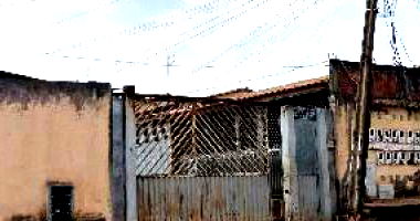 Casa com 2 Quartos em Águas Lindas de Goiás