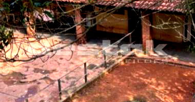 Casa com 3 dormitórios, 2 suítes e edícula em condomínio