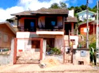 Casa com 4 quartos em Flores da Cunha/RS