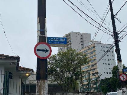 Apartamento com 3 quartos, 2 banheiros, 2 vagas, 207m² construídos, ocupado