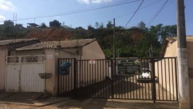 Casa em condomínio ocupada com 52,8m² de área construída