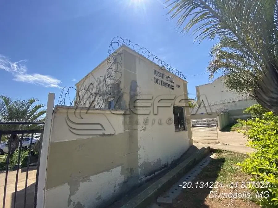 Apartamento com 1 quarto e vaga de garagem em Divinópolis