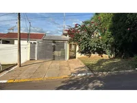 Casa com 1 vaga de garagem, 164m² construídos, ocupada