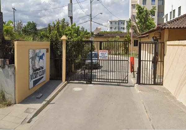 Casa com 2 Quartos, 68 m² Privativos e 70 m² Totais