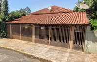 Casa com 2 quartos, 1 banheiro e 72,42m² construídos