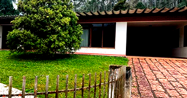 Casa em Rio do Sul com 340m² de área construída e terreno de 1.104m²