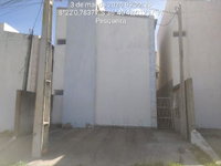 Casa com 2 quartos, varanda, área de serviço, sala, cozinha e 1 vaga