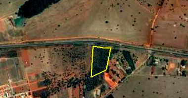 Terreno amplo de 30.000m² na BR-262 em Luz/MG