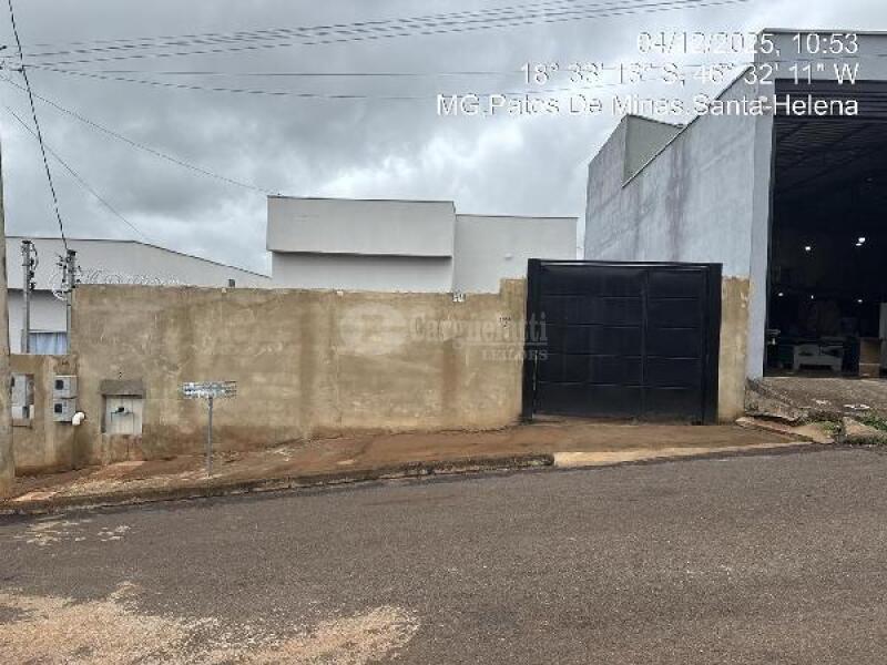 Casa com 2 quartos em Patos de Minas/MG