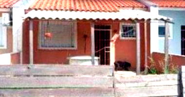 Casa 38 m² - Oportunidade na Restinga