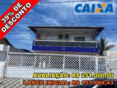 Casa com 2 Quartos e Vaga em Praia Grande