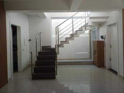 Casa desocupada com 289 m² construídos