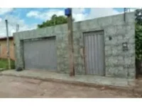 Casa Ocupada com 121,69 m² Construídos