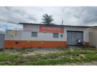 Casa com 64,02m² e escritório, terreno 242m², 2 quartos, desocupada