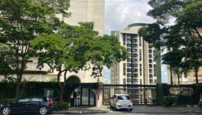 Apartamento Espaçoso de 295m² com 4 Quartos no Morumbi, São Paulo