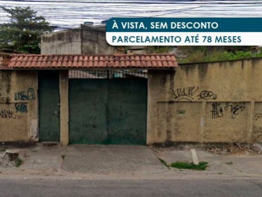 Casa Ocupada com 382m² Construída em Terreno de 1.600m²