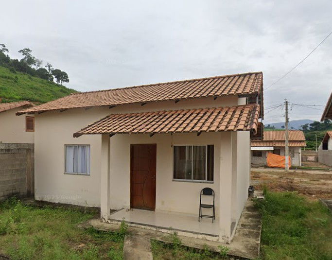 Casa com 58,98 m², 1 quarto, 1 banheiro, ocupada
